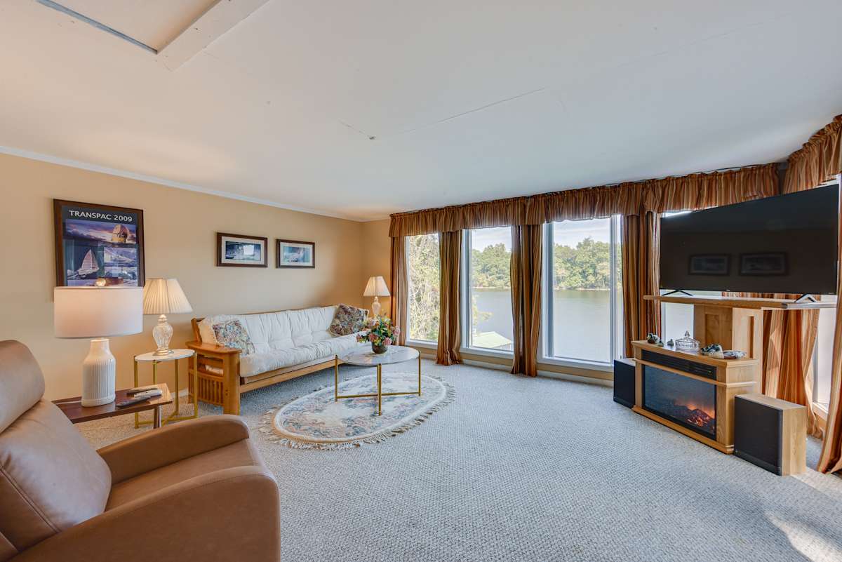 DogFriendly Home on Black River Lake w/ Boat Dock Jonesville, LA