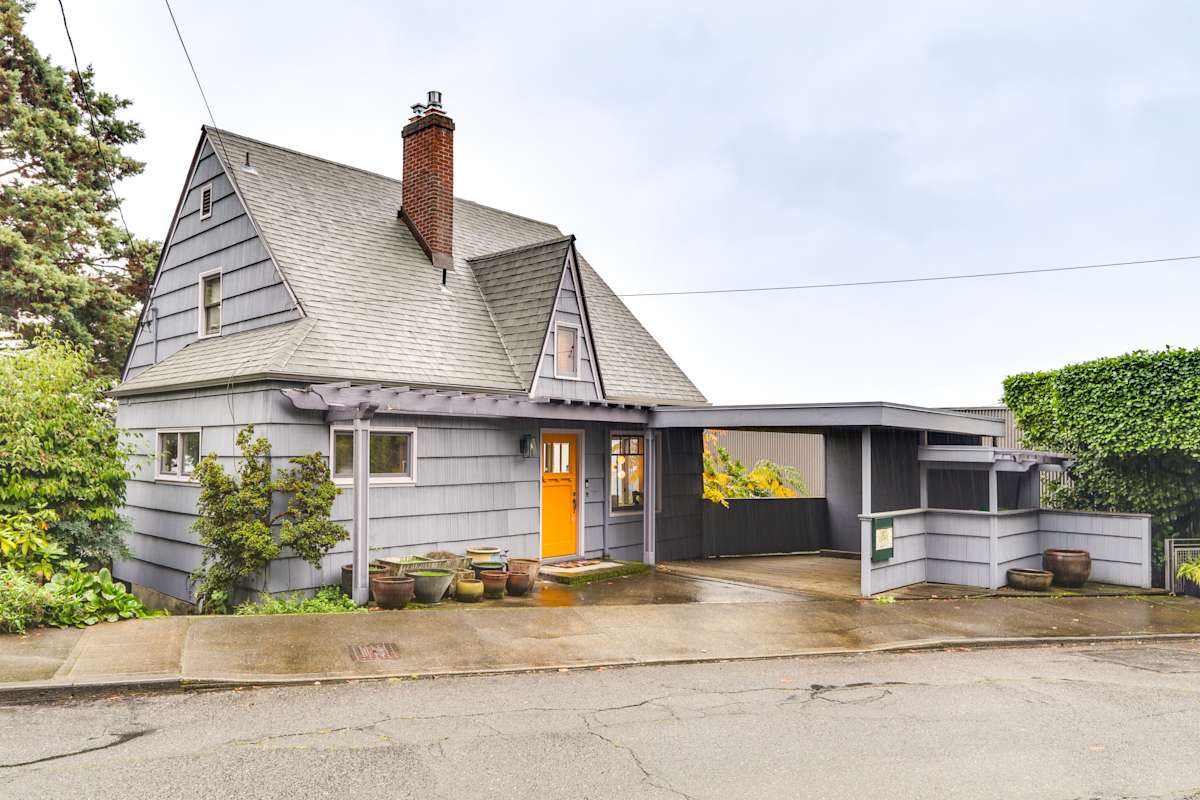 Hillside Portland Retreat w/ Stunning City Views! Evolve