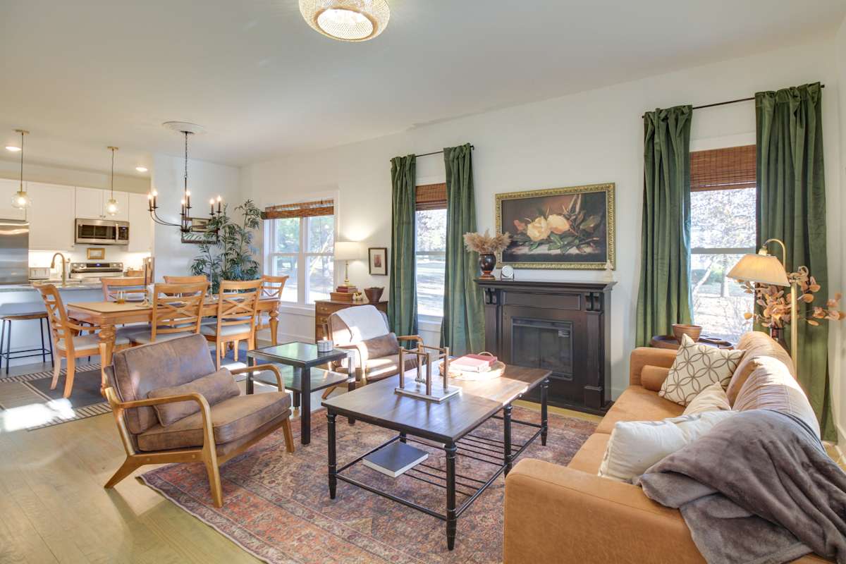 Charming Appomattox Home HalfMi to Main Street! Evolve