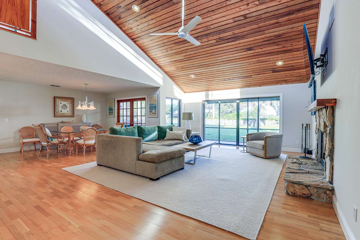 Beautiful Hobe Sound Retreat, 3 Mi to Beach! Evolve