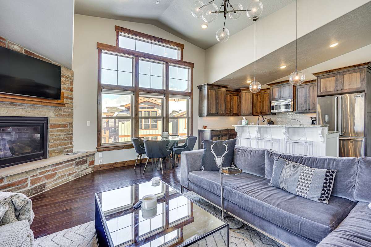 Stunning Mtn Views! All-Season Heber City Condo