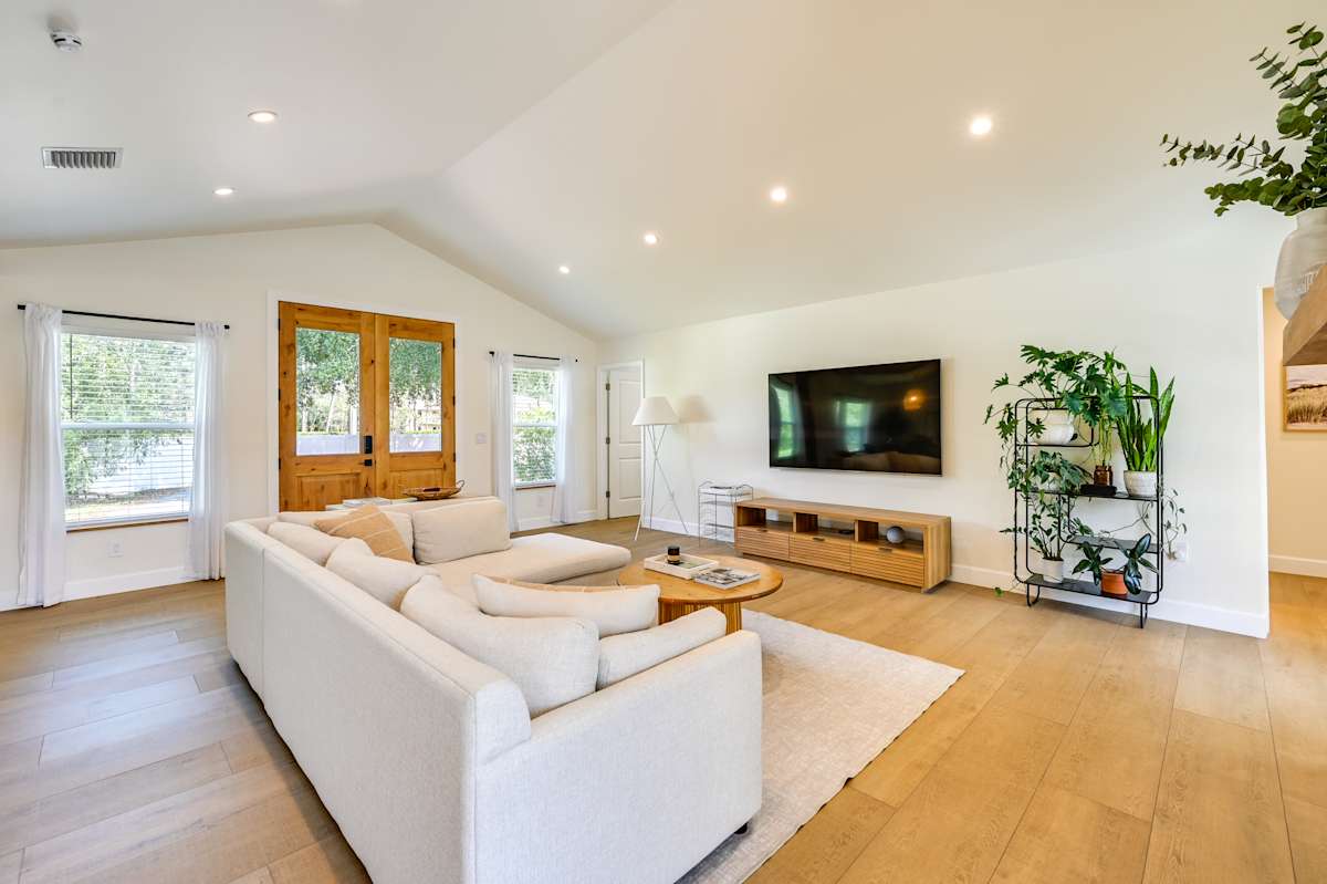 Naples Duplex Home w/ Private Pool & Lanai! Evolve