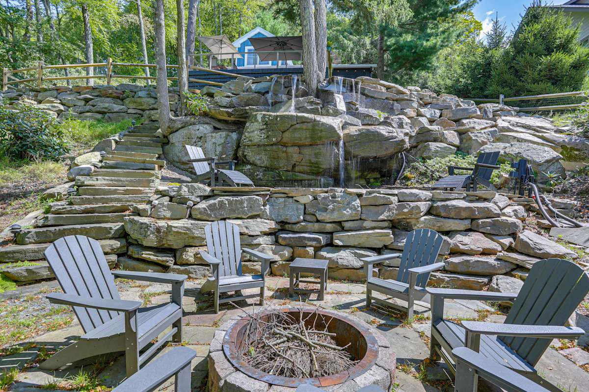 Lakefront Gem w/ Hot Tub & Boat Dock in Greentown Evolve