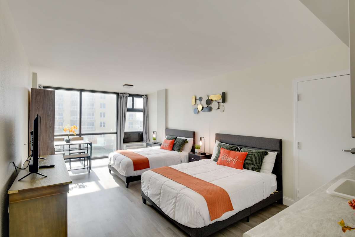 Oceanfront Daytona Beach Studio w/ Pool Access