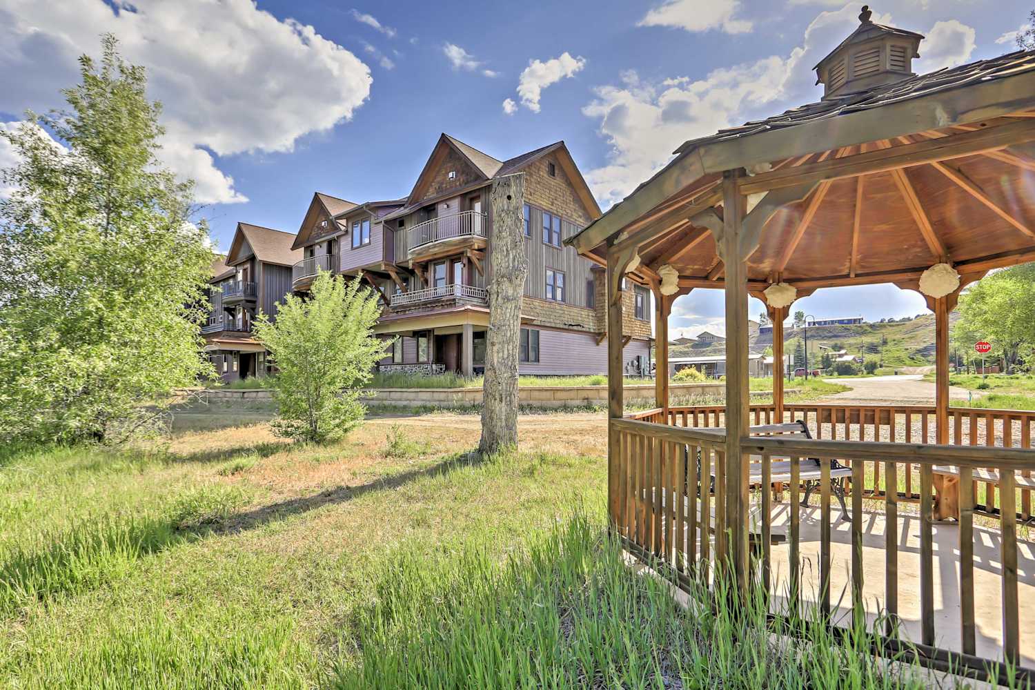 Prime Condo w/Mtn ViewsWalk to Pagosa Hot Springs