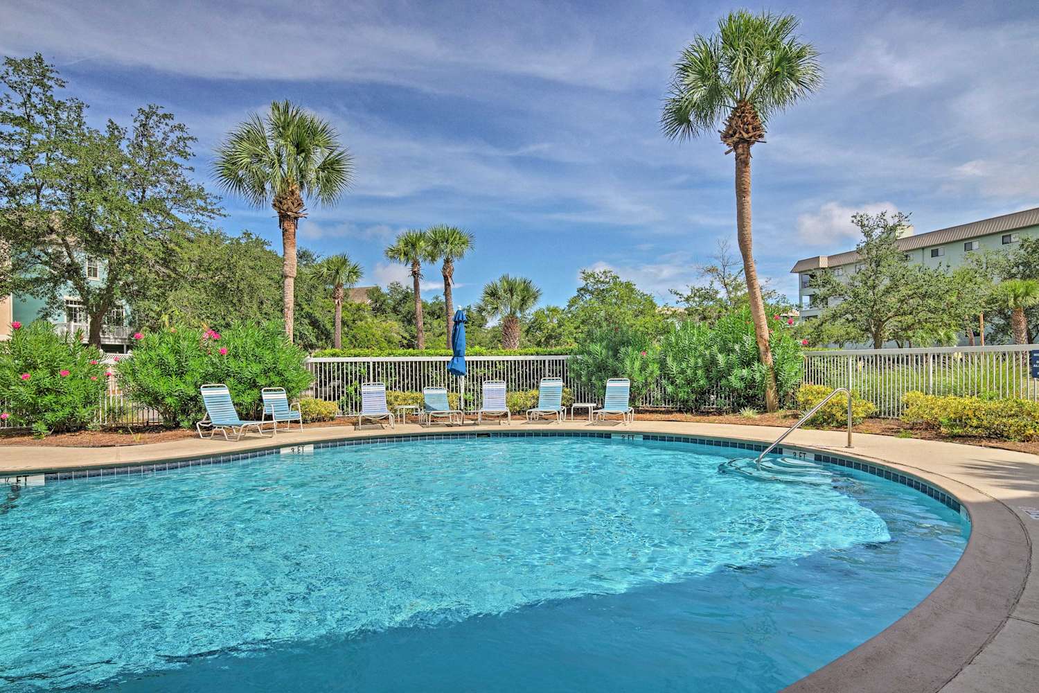 Hilton Head Island Condo w/ Beach Views & Access!