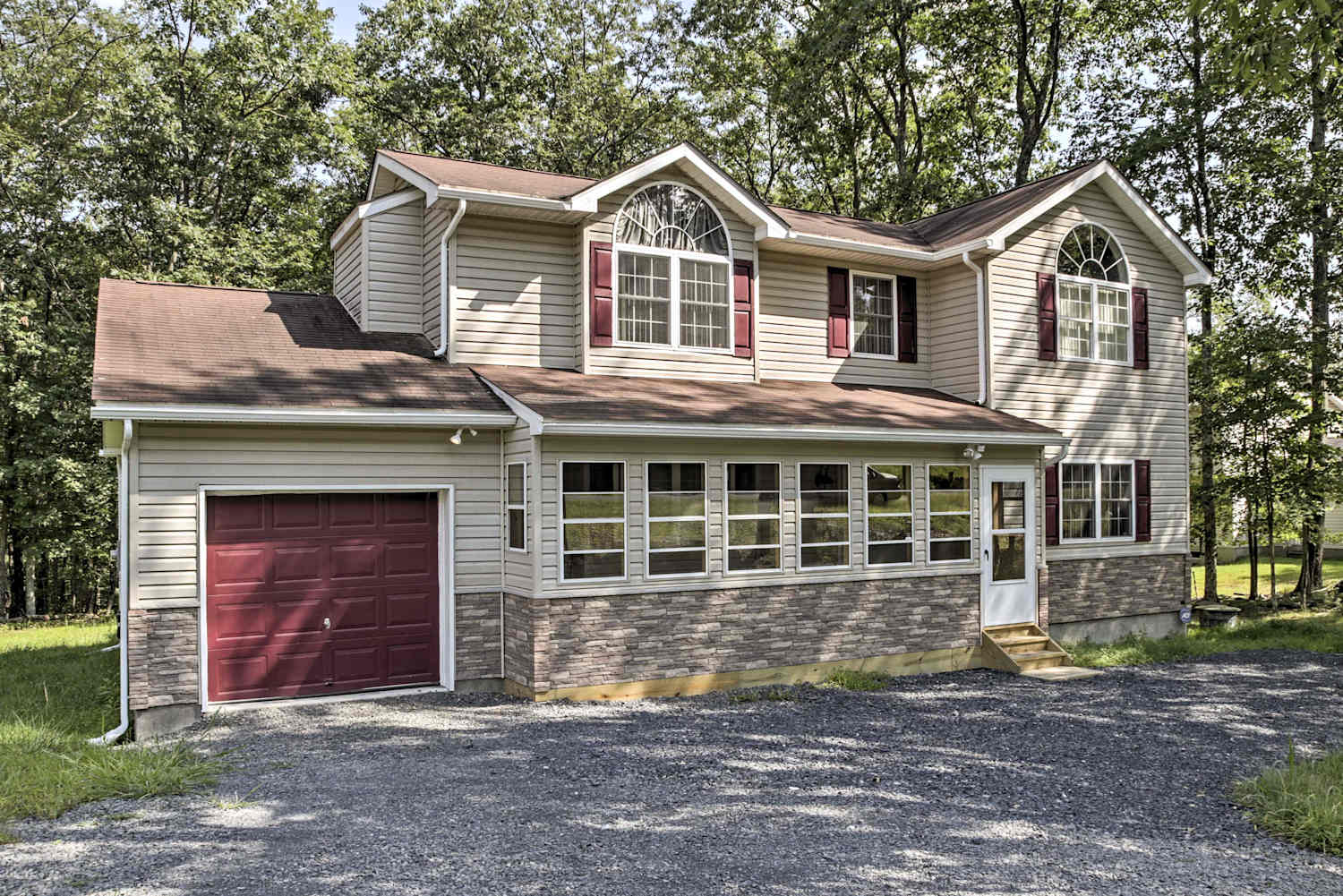 Bushkill House w/Deck & Resort Community Amenities