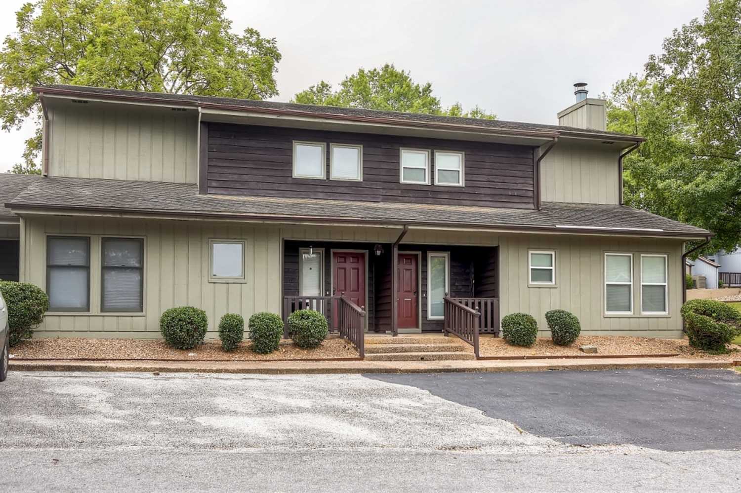 3BR Bella Vista Townhome w /Enclosed Patio & Views