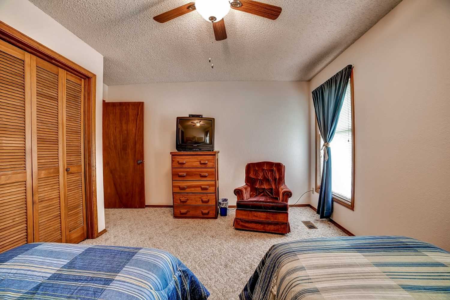 3BR Bella Vista Townhome w /Enclosed Patio & Views