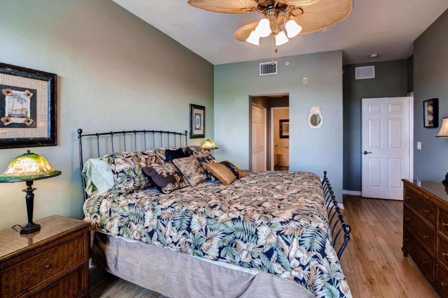 Burnt Store Marina Condo w/ Harbor Views!