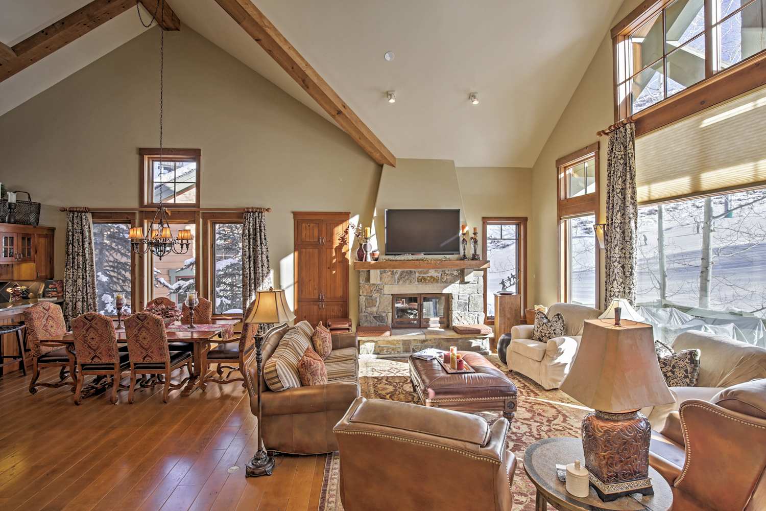 Magnificent 4BR SkiIn/SkiOut Edwards Townhome!