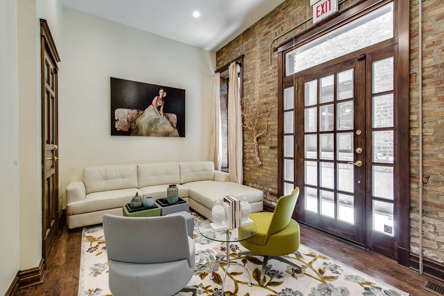 Chicago Studio Suite Walk to Wicker Park & Train!