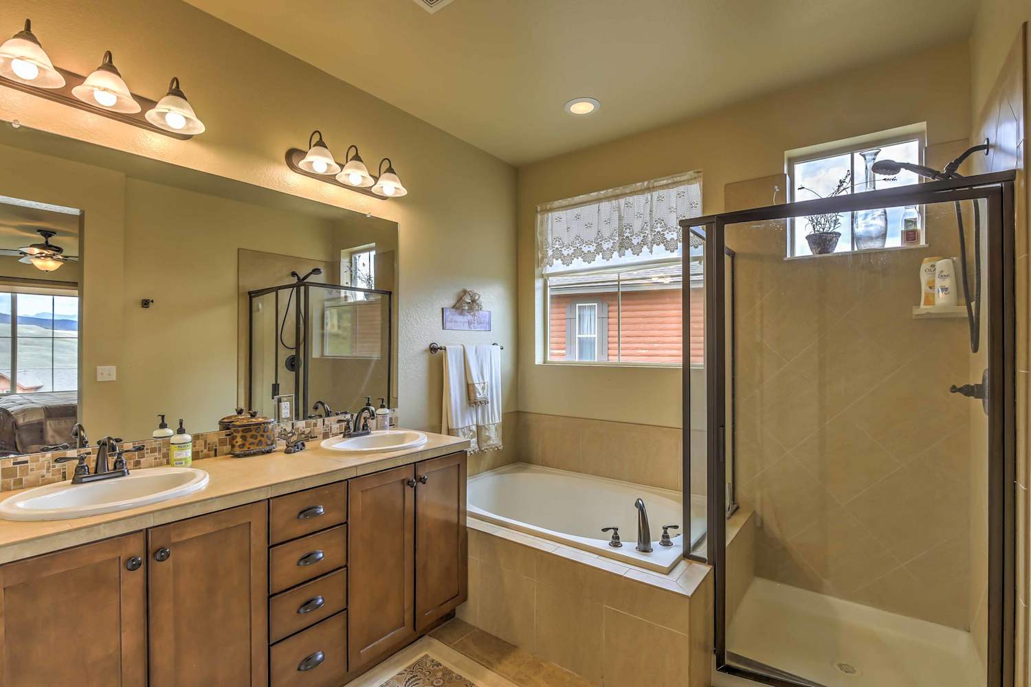 Granby Home w/Mtn Views & Hot Tub w/Amenity Access