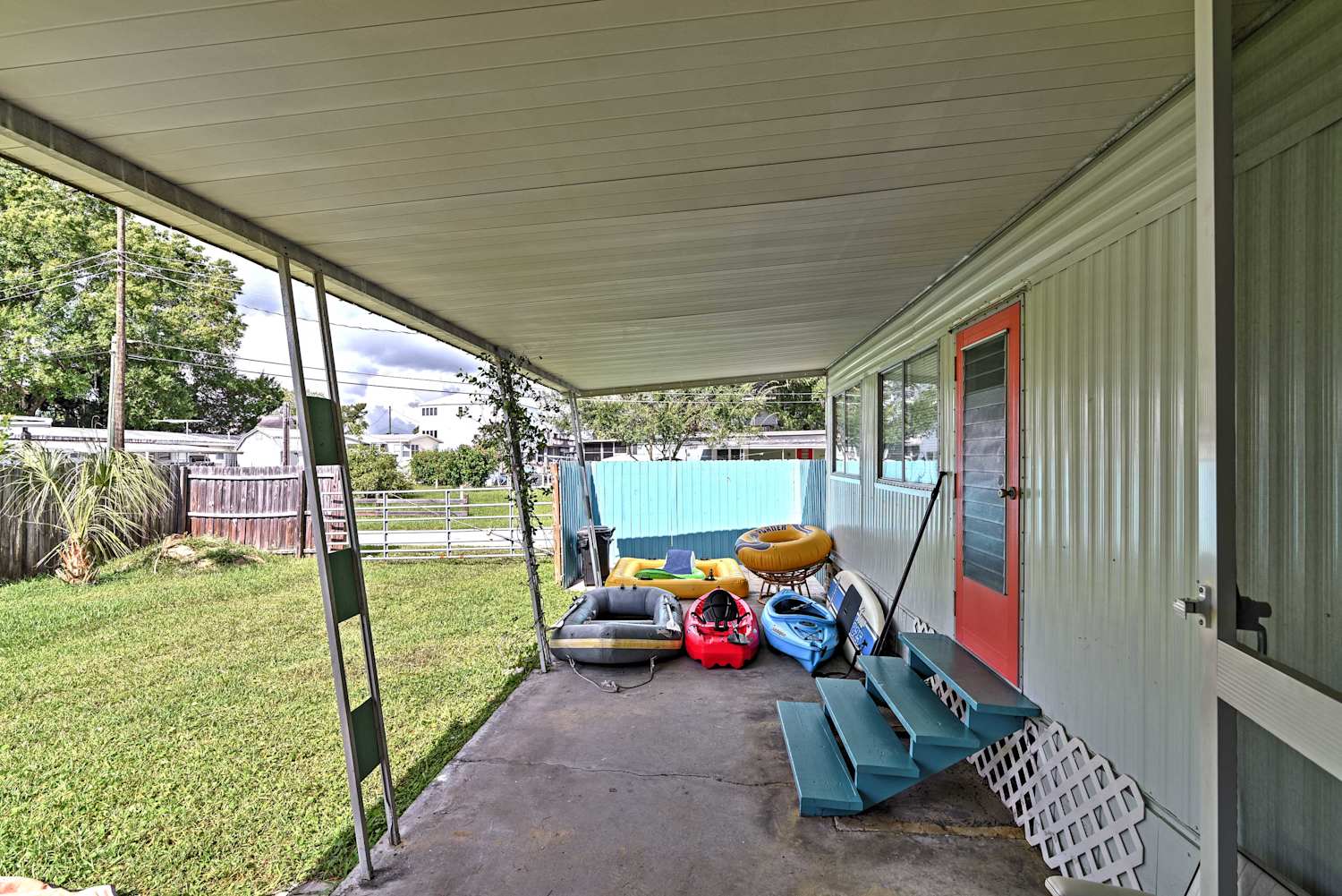 Homosassa River Home w/ Private Boat Ramp & Kayaks