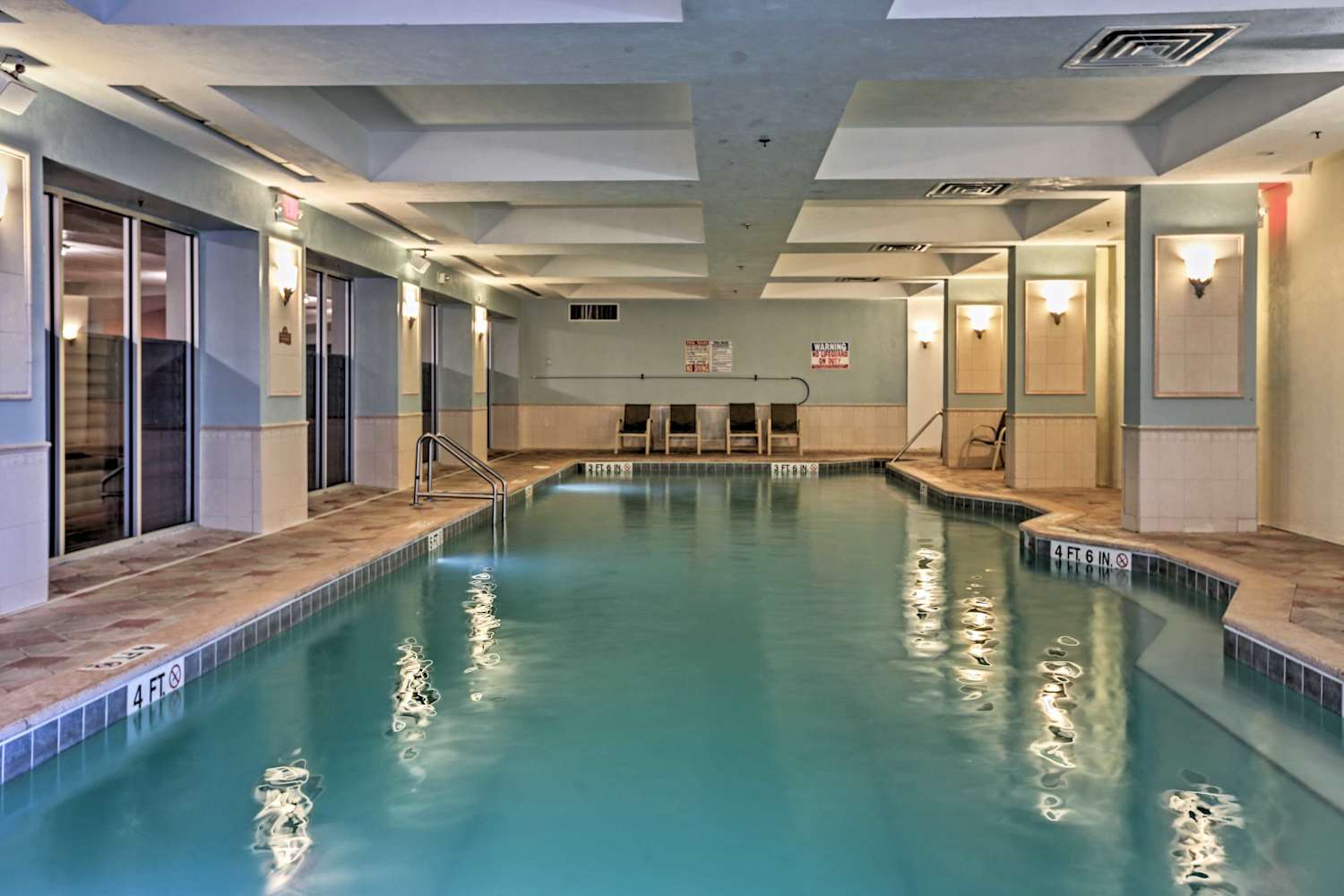 Cozy Beachfront Daytona Beach Condo w/ Pool Access