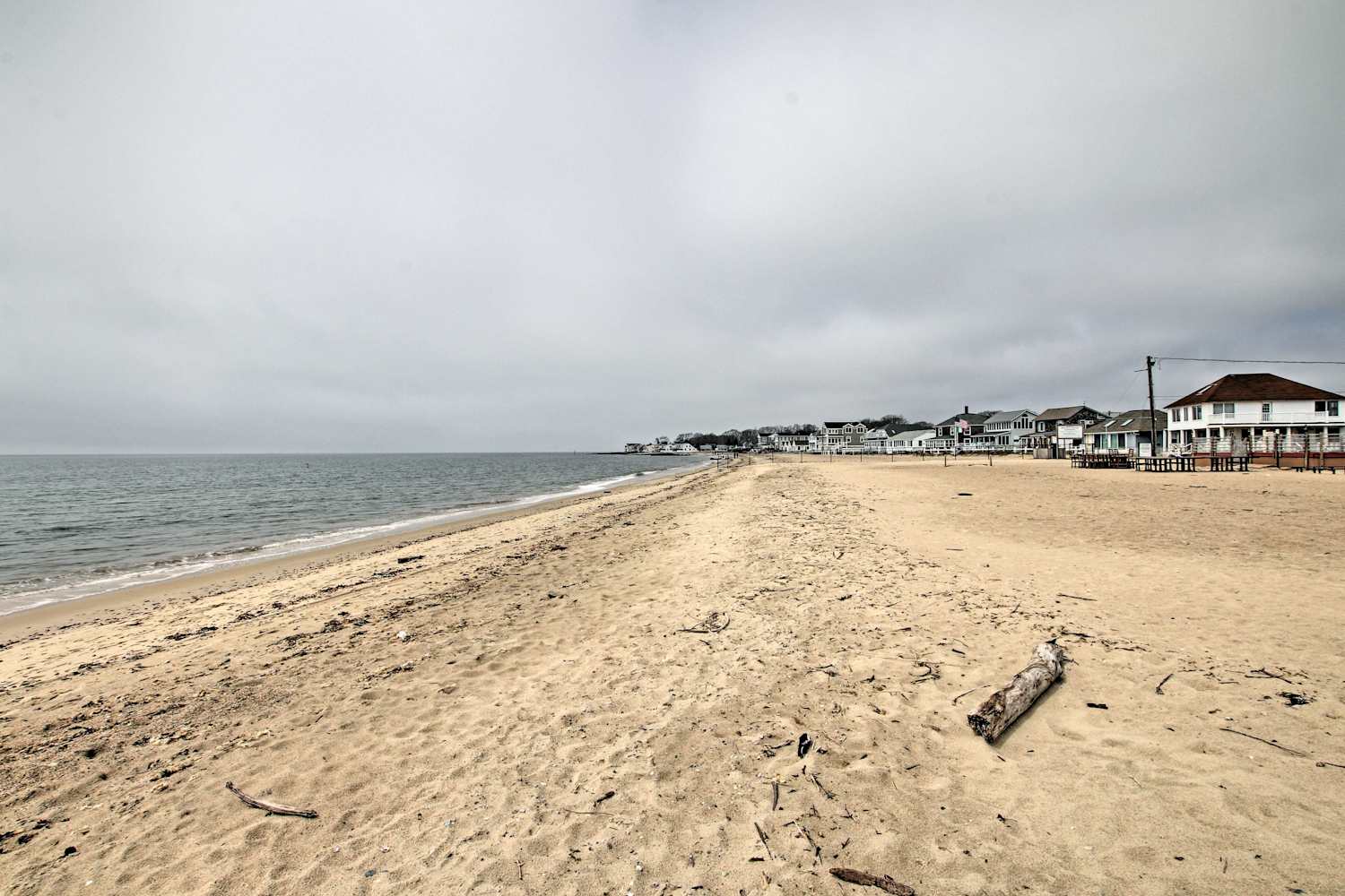 Coastal Connecticut Apt Walk to Sound View Beach!