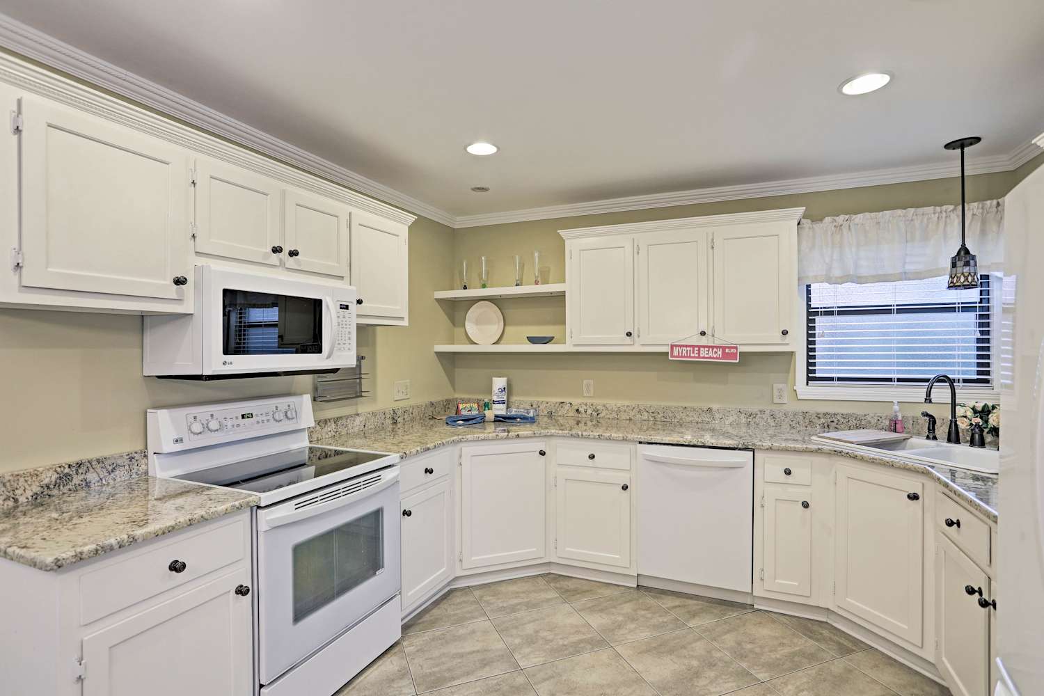 Cozy Myrtle Beach Condo W Loft Walk To Beach