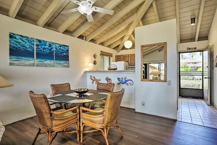 Costal Resort Condo w/ Lanai