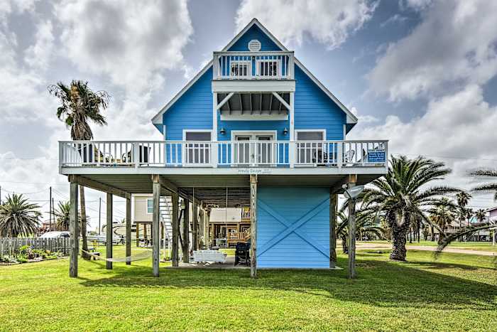 Cozy Surfside Beach House W Deck Gulf Views