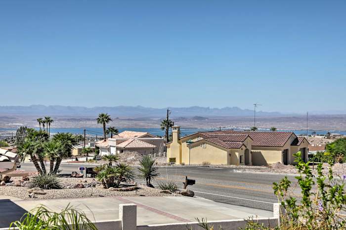 Tropical Lake Havasu Paradise W Pool Tiki Bar