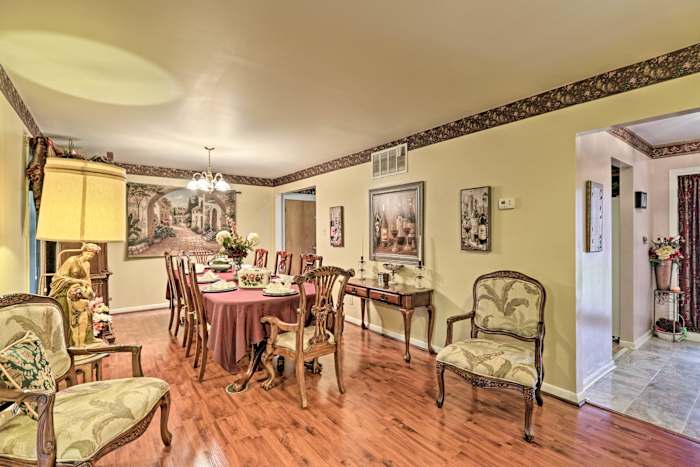 Memphis Home W Large Yard Walk To Graceland