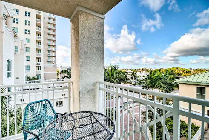 Luxe Boynton Beach Getaway Walk To Harbor Marina