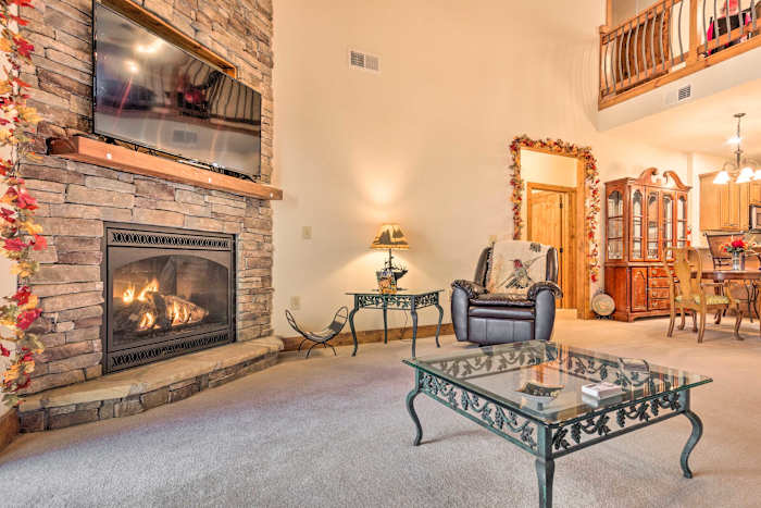 New Two Story Condo Between Sugar Mtn Beech Mtn