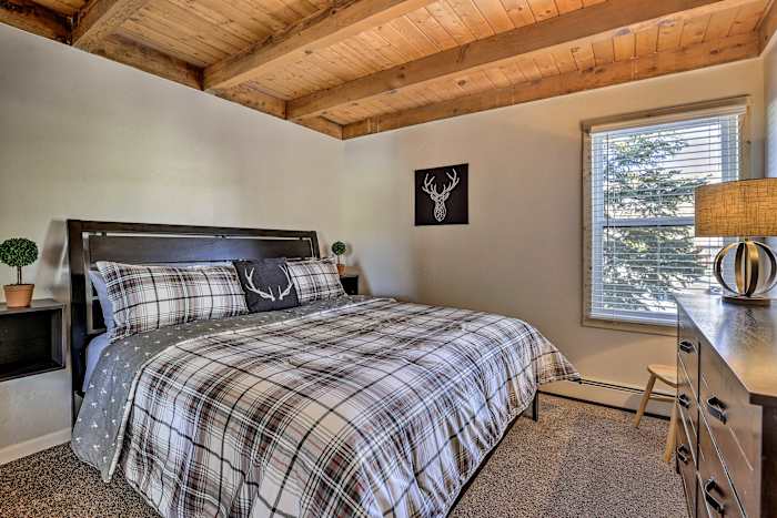 Remodeled Resort Condo 11 Miles To Keystone Ski