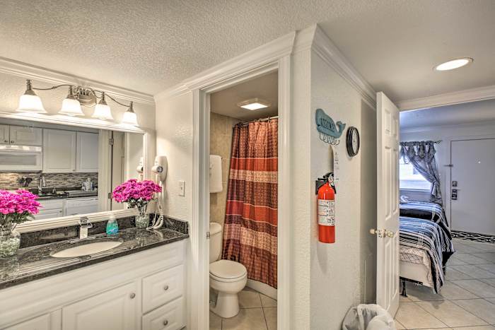 New Blue Water Beachfront Condo 2 Mi To Skywheel