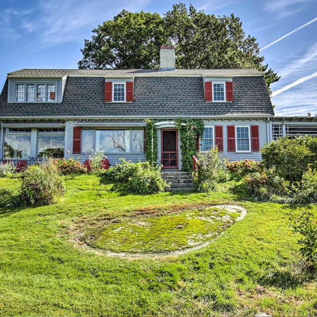 Beach cottage in Cape Cod, Massachusetts