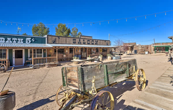 Wild west vacation rental saloon with a wagon and bath house