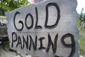 Sign that reads "Gold Panning"