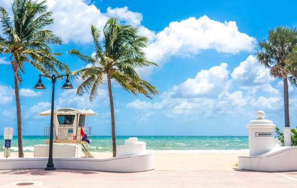 Sebastian Street Beach in Fort Lauderdale, Florida