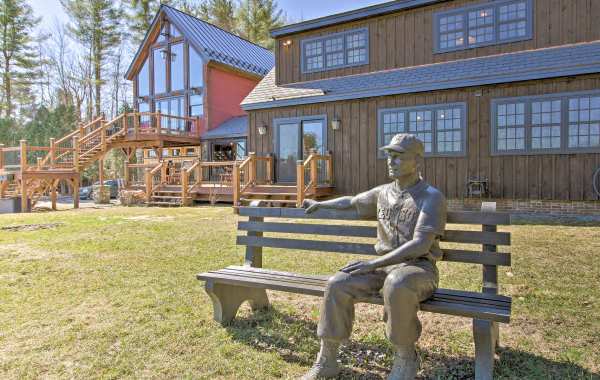 Famous Ted Williams statue in yard of unique Vermont vacation rental that used to be Ted Williams' home