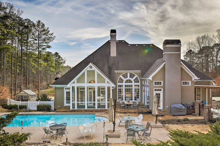 Acworth, Georgia vacation rental with a pool