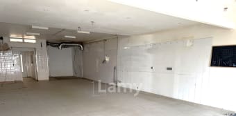Image 3 - Local · Salon De Provence (13300) · 2 pièces · 93m²