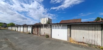 Image 2 - Parking/box · Sochaux (25600) · 12m²