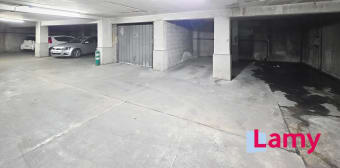 Image 2 - Parking/box · Aix En Provence (13100) · 1 pièce · 15m²