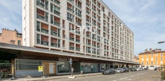 Image 2 - Local · Grenoble (38000) · 6 pièces · 128m²