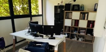 Image 2 - Local · Fuveau (13710) · 7 pièces · 500m²