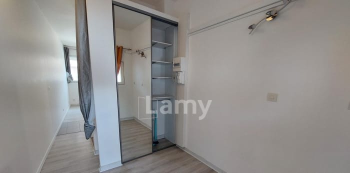 Image 5 sur 9 - Appartement  ·  Location · Grenoble (38100) · 1 pièce · 22m²