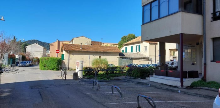 Image 3 sur 5 - Parking/box  ·  Location · Ales (30100)