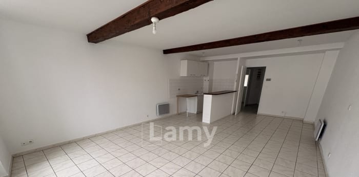 Image 2 sur 8 - Appartement  ·  Location · St Jean En Royans (26190) · 4 pièces · 92m²
