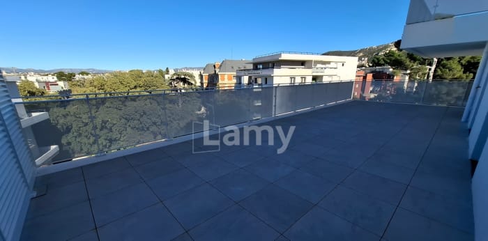 Image 9 sur 9 - Appartement  ·  Location · Marseille (13010) · 3 pièces · 64m²