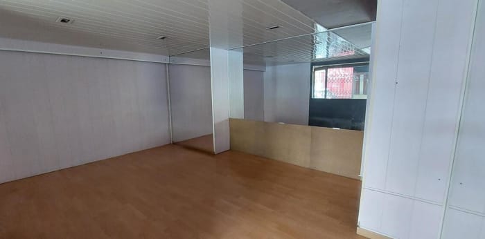 Image 2 sur 7 - Local  ·  Location · Ales (30100) · 62m²