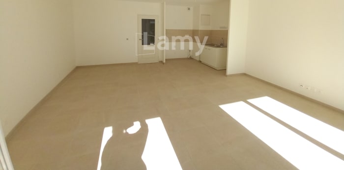 Image 2 sur 9 - Appartement  ·  Location · Marseille (13015) · 3 pièces · 73m²
