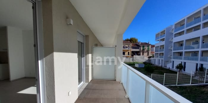 Image 1 sur 10 - Appartement  ·  Location · Marseille (13015) · 3 pièces · 73m²