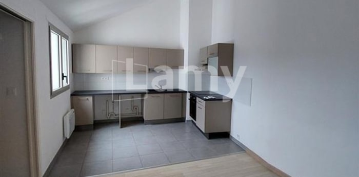 Image 5 sur 19 - Appartement  ·  Location · Nantes (44000) · 4 pièces · 116m²