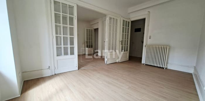 Image 2 sur 9 - Appartement  ·  Location · Belfort (90000) · 4 pièces · 88m²