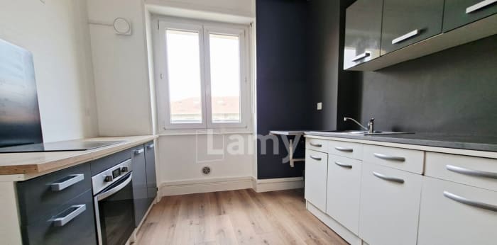 Image 3 sur 9 - Appartement  ·  Location · Belfort (90000) · 4 pièces · 88m²
